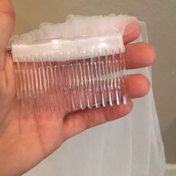 White veil - Picture 5 of 5